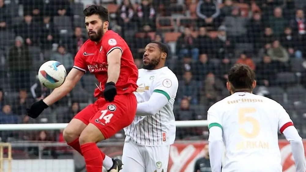 Çorumspor ve Amedspor mücadelesi beraberlikle sonuçlandı 