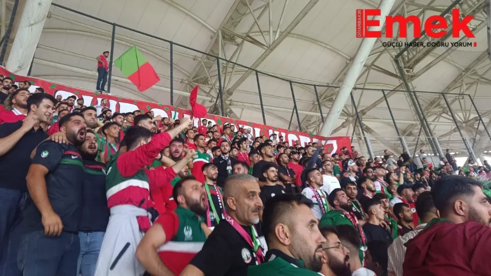 Amedspor taraftarı takımını Sakarya